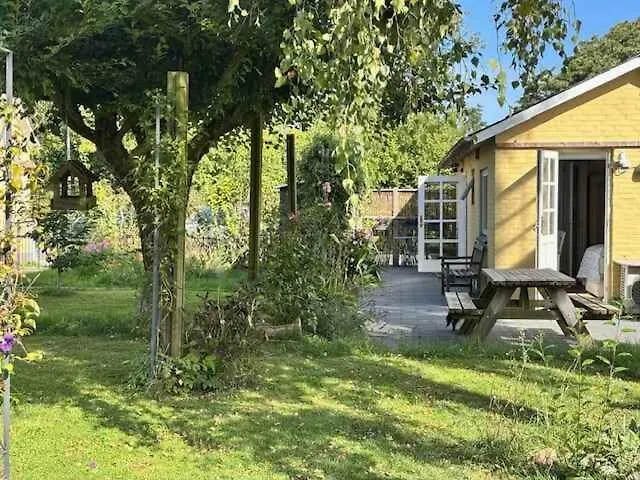 Cozy Little House In The Countryside *